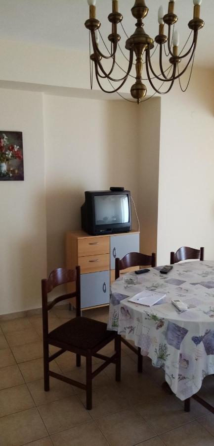 Γεώργιος Παπαϊωάννου Ενοικιαζόμενα Δωμάτια Khrónia Exterior foto